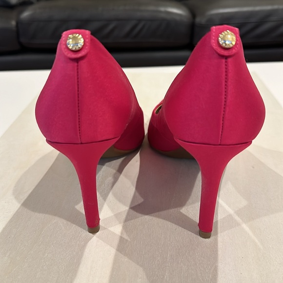 Michael Kors Satin Pumps 8M - Picture 3 of 5